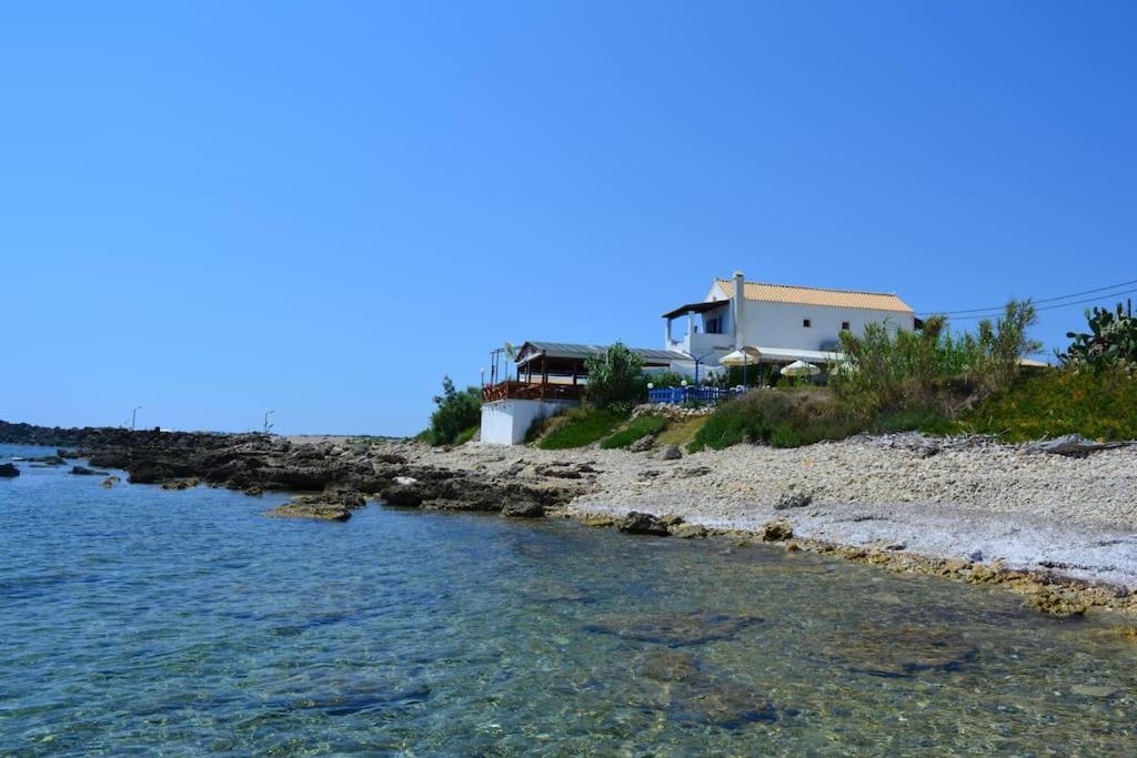 Rousalis Studio-corfu- Hellas * Agios Georgios (Corfu)